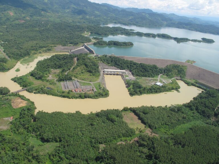 Hidroeléctrica URRÁ incrementará su generación por fuertes lluvias en la cuenca alta del río Sinú
