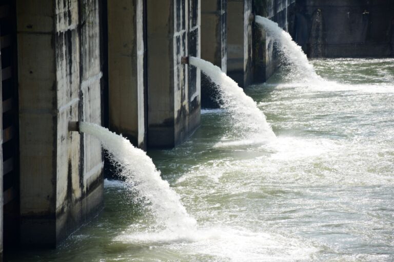 URRÁ continúa función de control de crecientes producidas aguas arriba del embalse