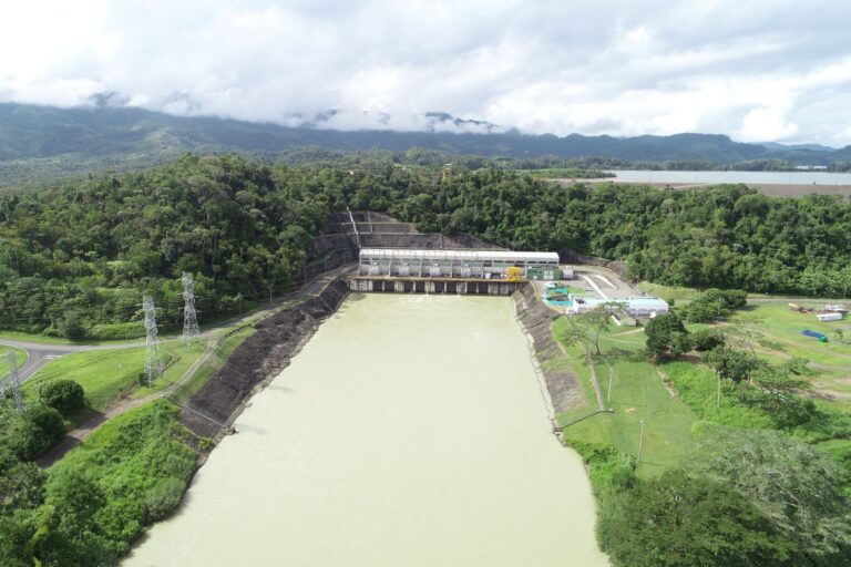   Por ahora URRÁ no puede disminuir generación en la hidroeléctrica por altos niveles del embalse e importantes aportes presentados 
