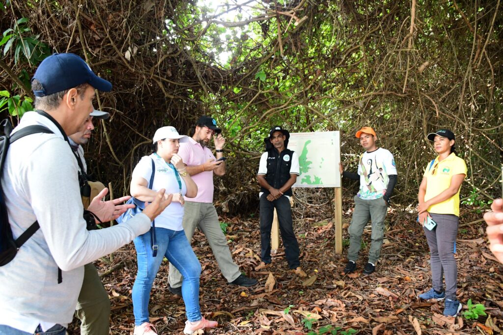 URRÁ recibe visita de ProColombia en zona del embalse para promocionar turismo comunitario