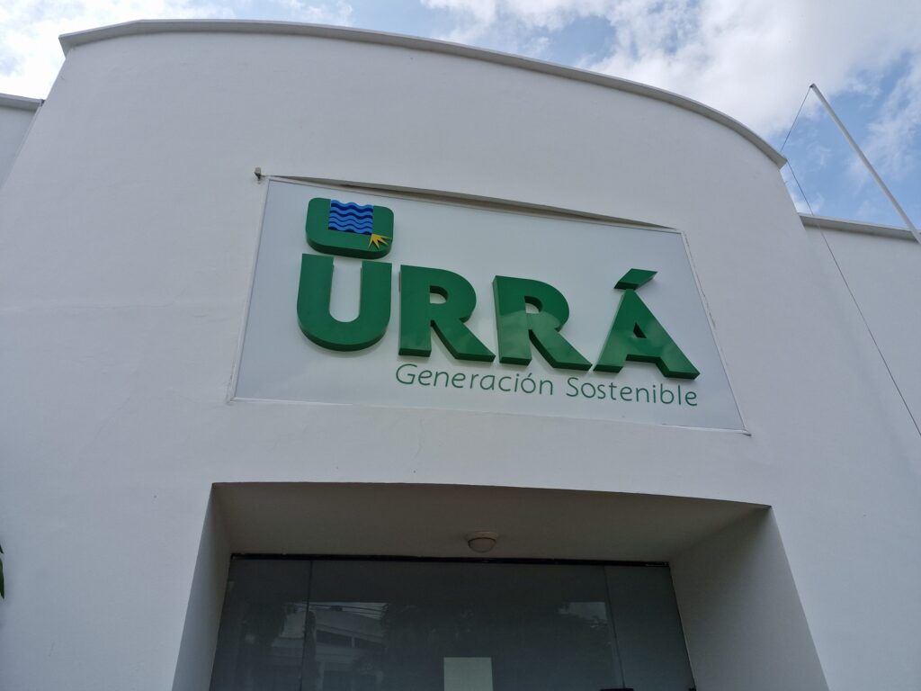 URRÁ manifiesta disposición de diálogo ante presencia de indígenas en el área contigua a su sede administrativa