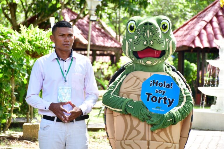 Intercambio de saberes durante encuentro comunitario de organizaciones que conservan la tortuga de río e hicotea