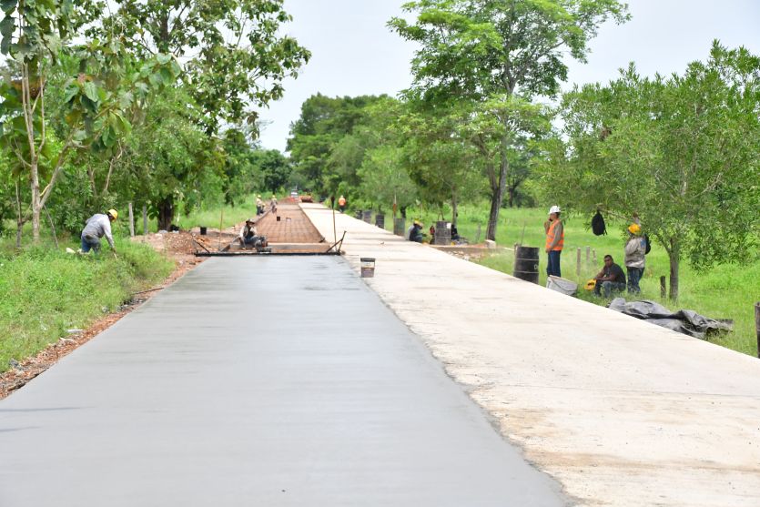 Avance en construcción vial en el municipio de Tierralta